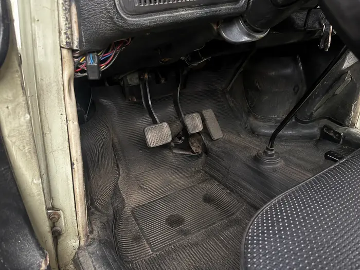 pedal de embreagem de Fusca antigo